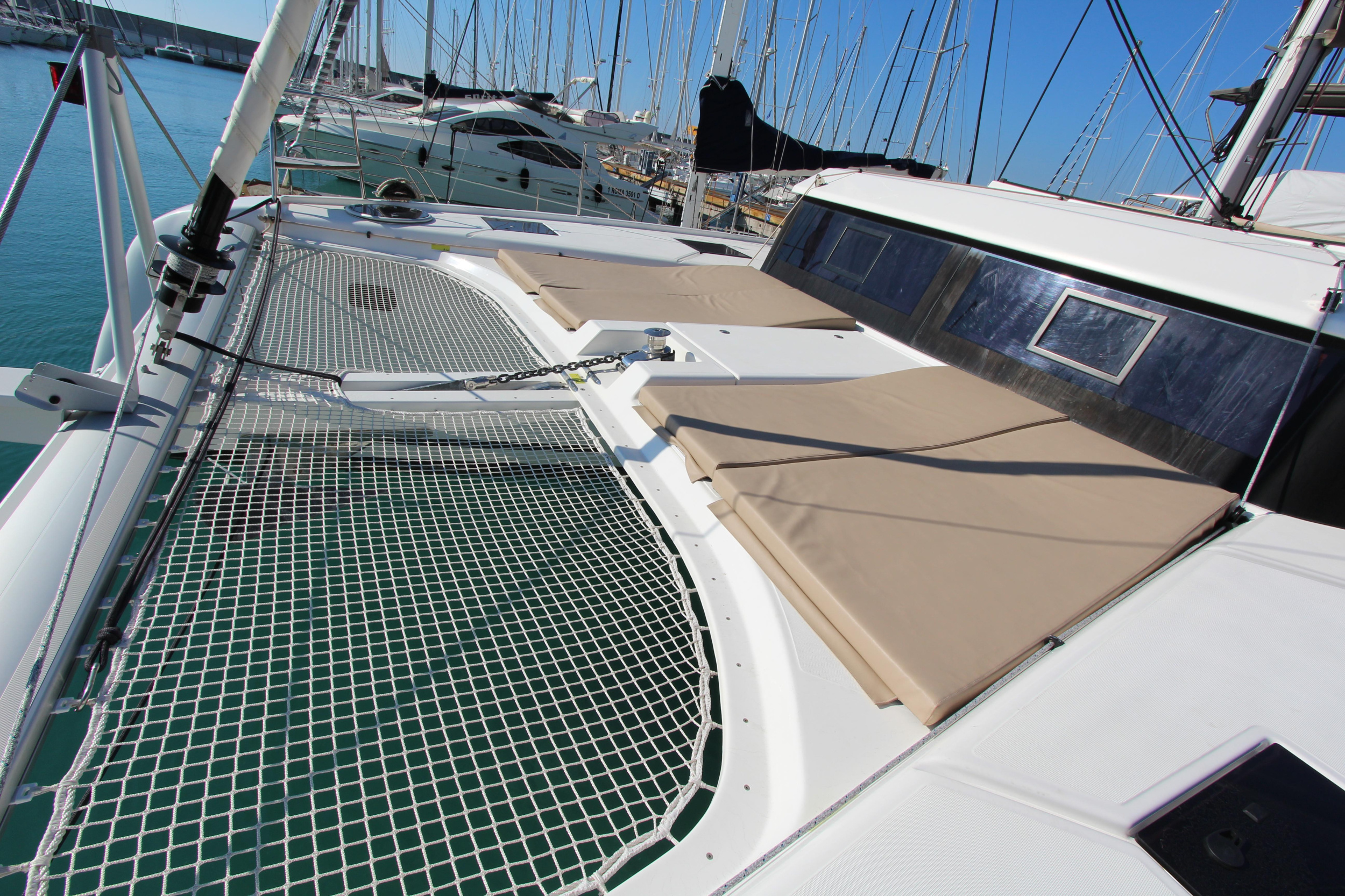 Dufour Catamaran 48 5c+5h — photo 13