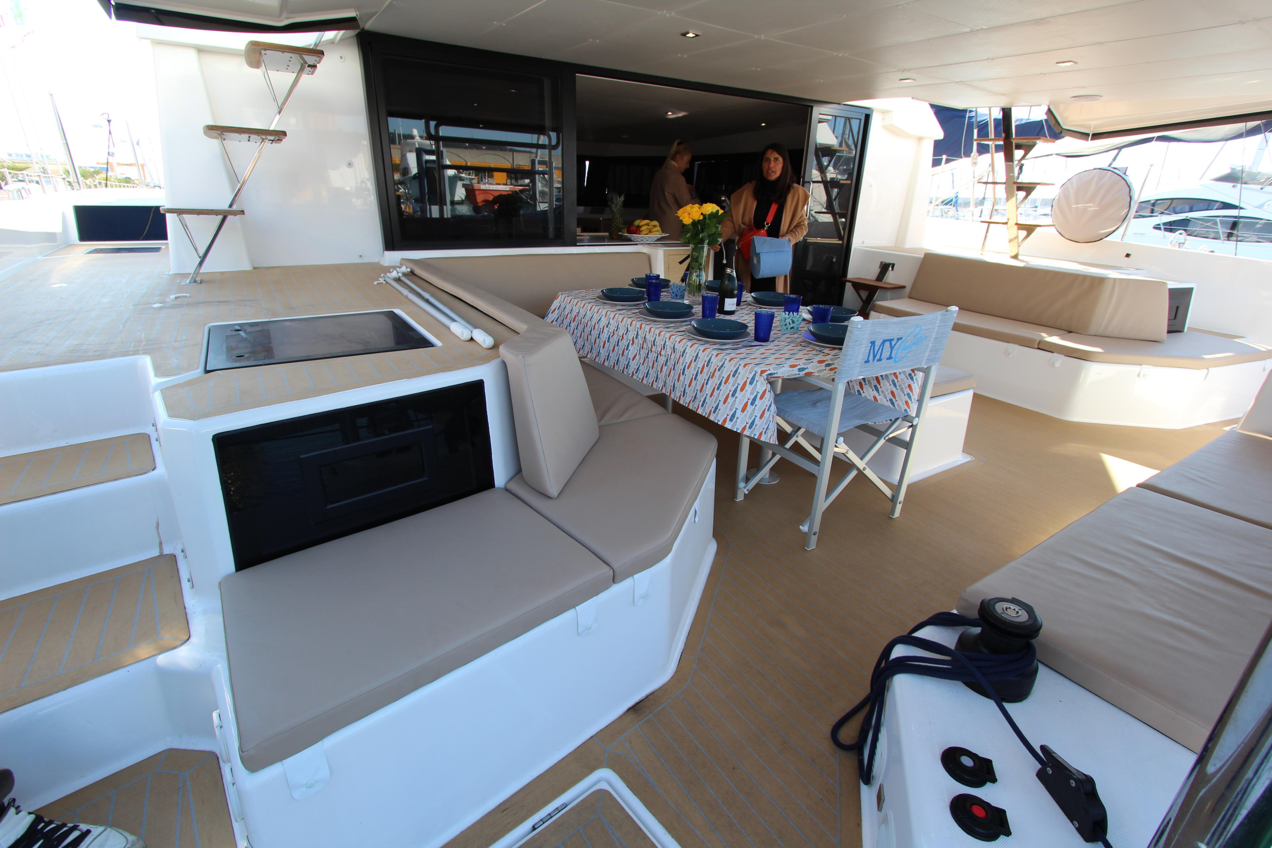 Dufour Catamaran 48 5c+5h — photo 19