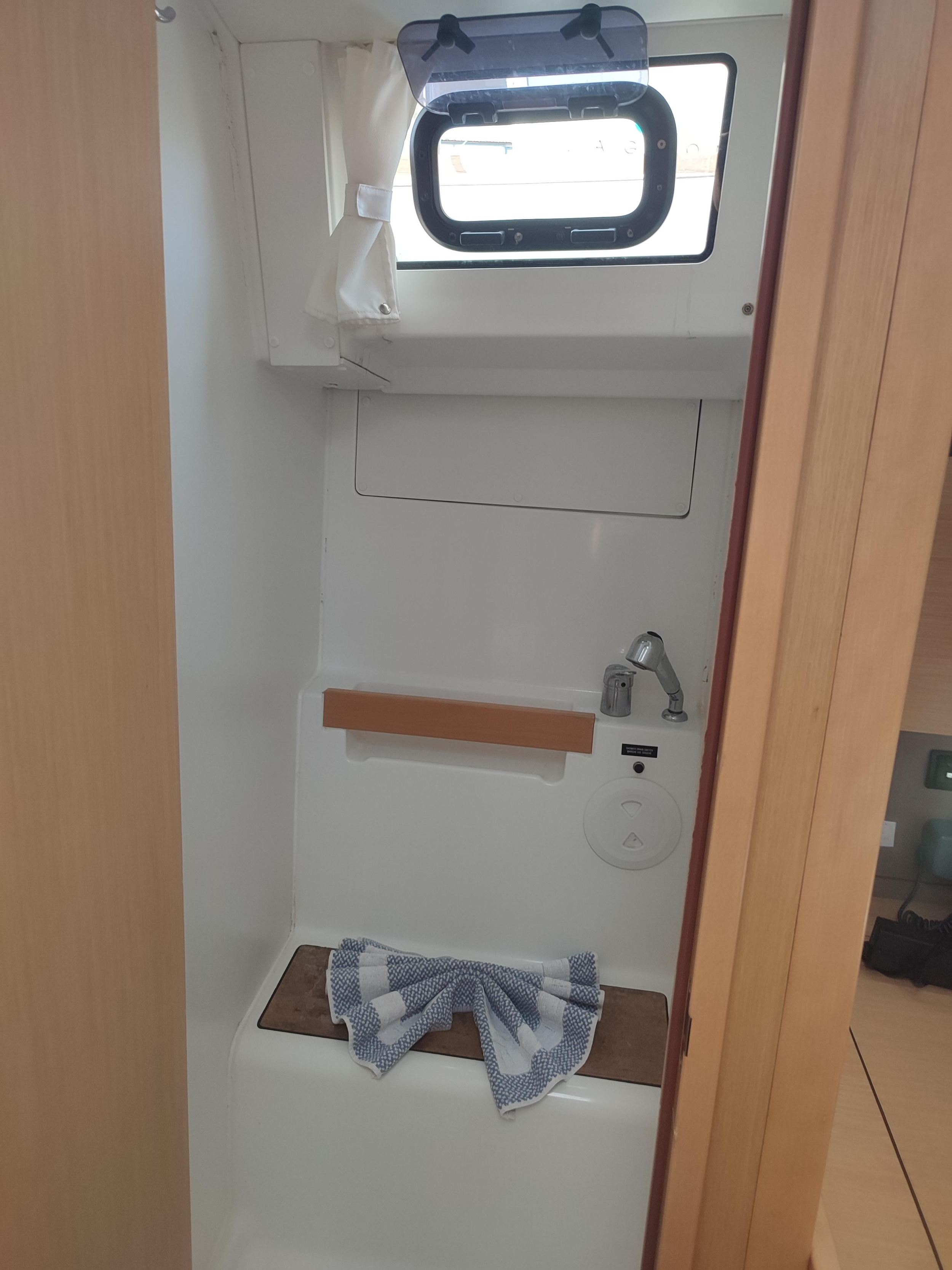 Oceanis 38 — photo 15