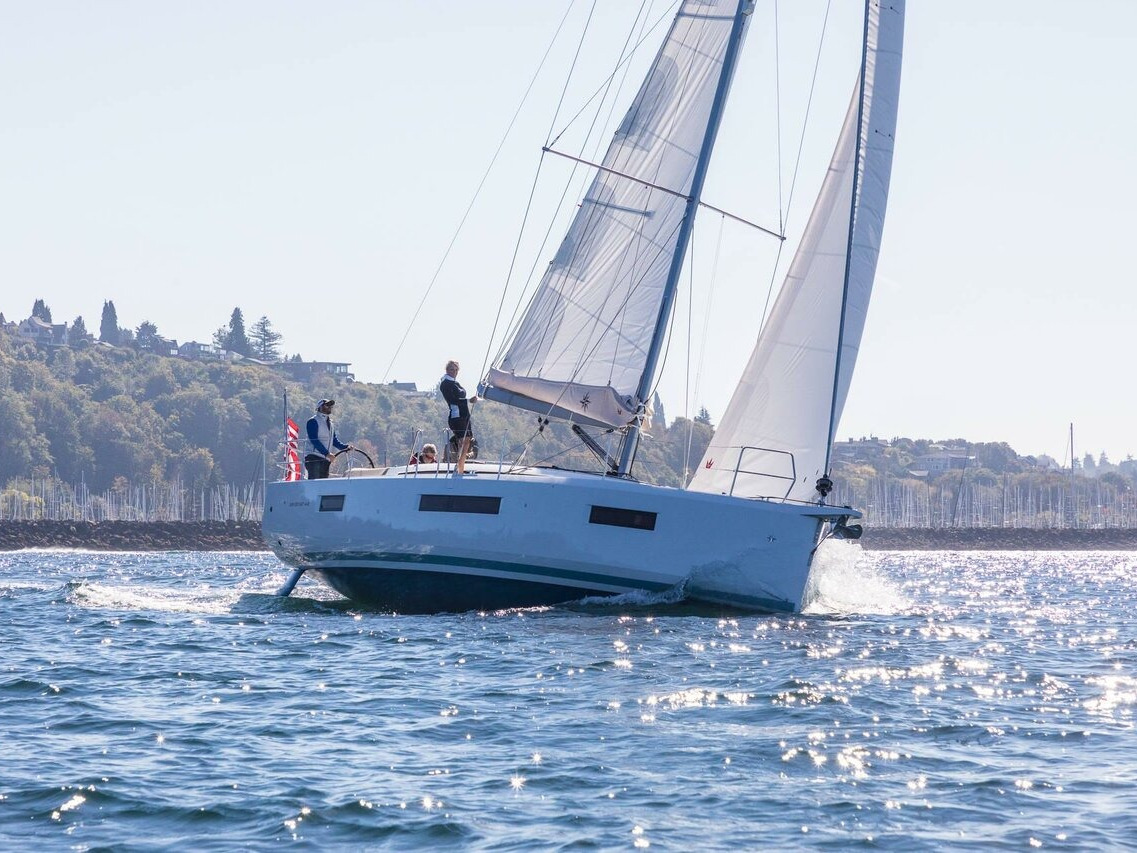 Sun Odyssey 440 — photo 1