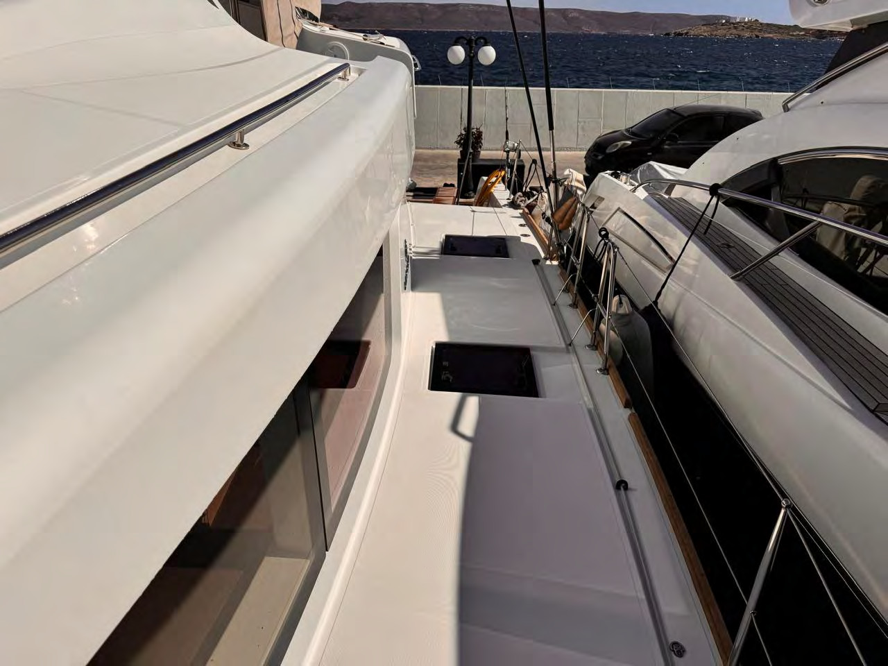Lagoon 52F — photo 17