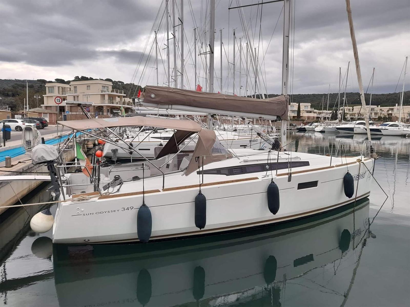 Sun Odyssey 349 — photo 1