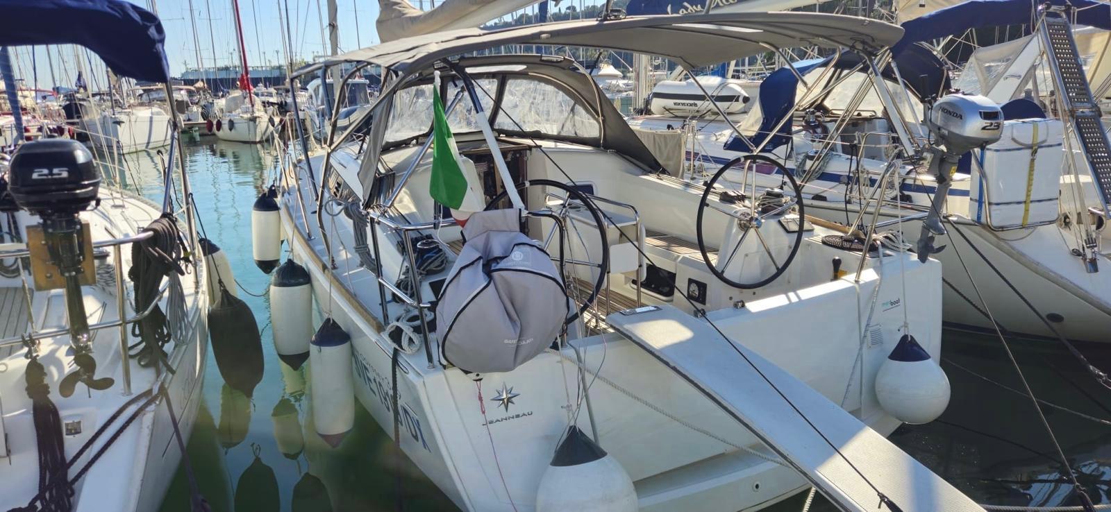 Sun Odyssey 349 — photo 8