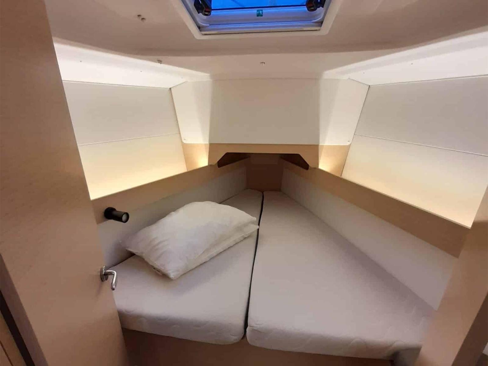 Sun Odyssey 349 — photo 4