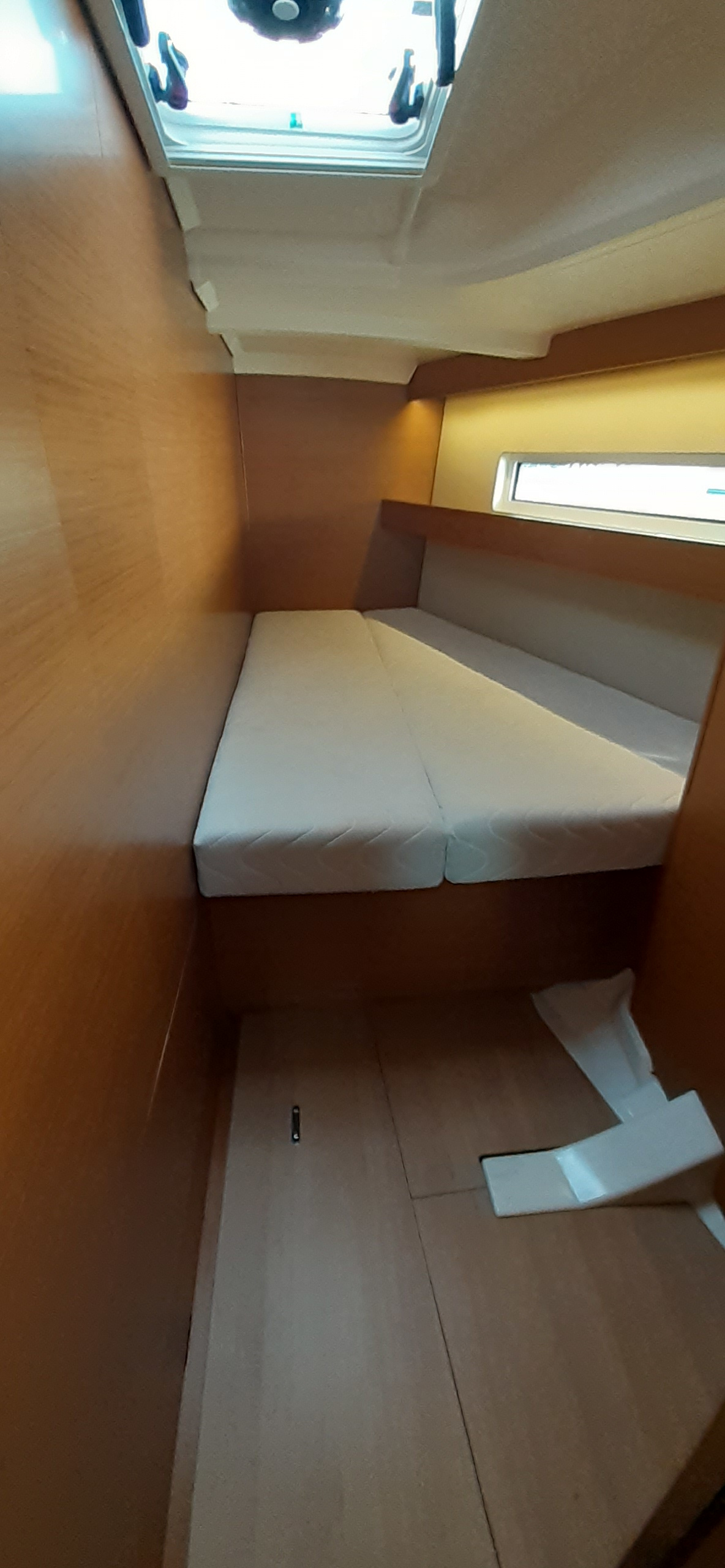 Sun Odyssey 440 — photo 6