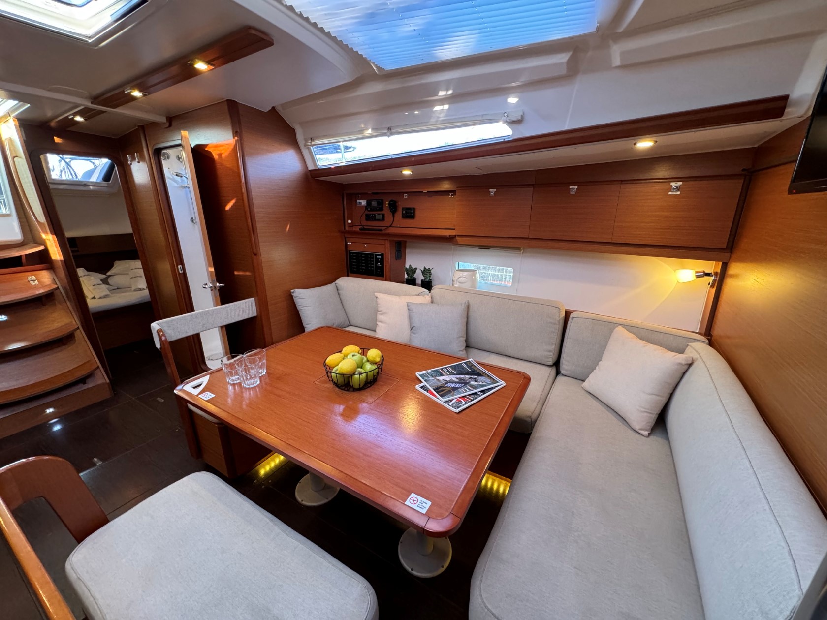 Dufour 430 Grand Large — photo 4