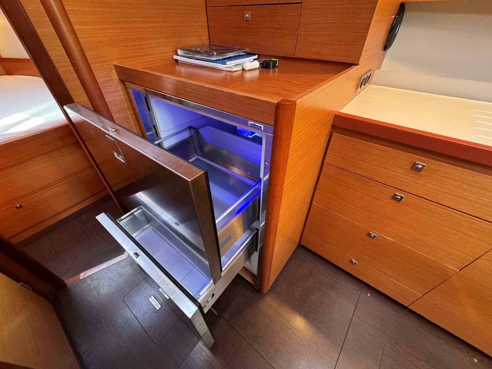 Dufour 430 Grand Large — photo 32
