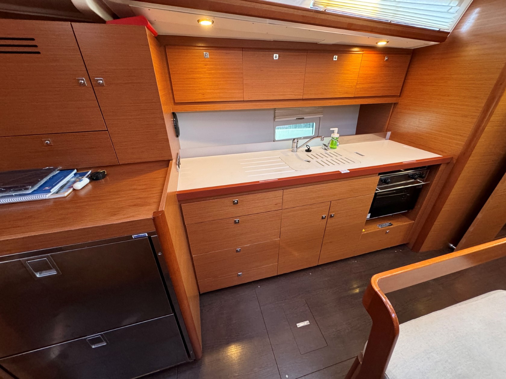 Dufour 430 Grand Large — photo 14