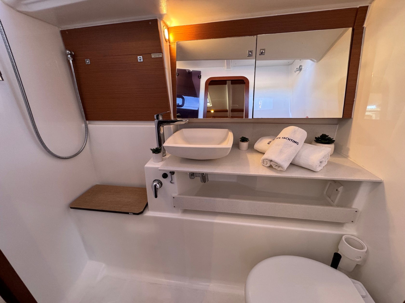 Dufour 430 Grand Large — photo 15