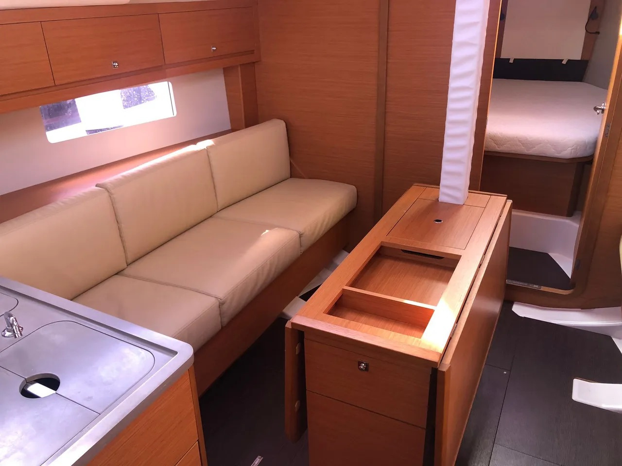 Dufour 37 — photo 3