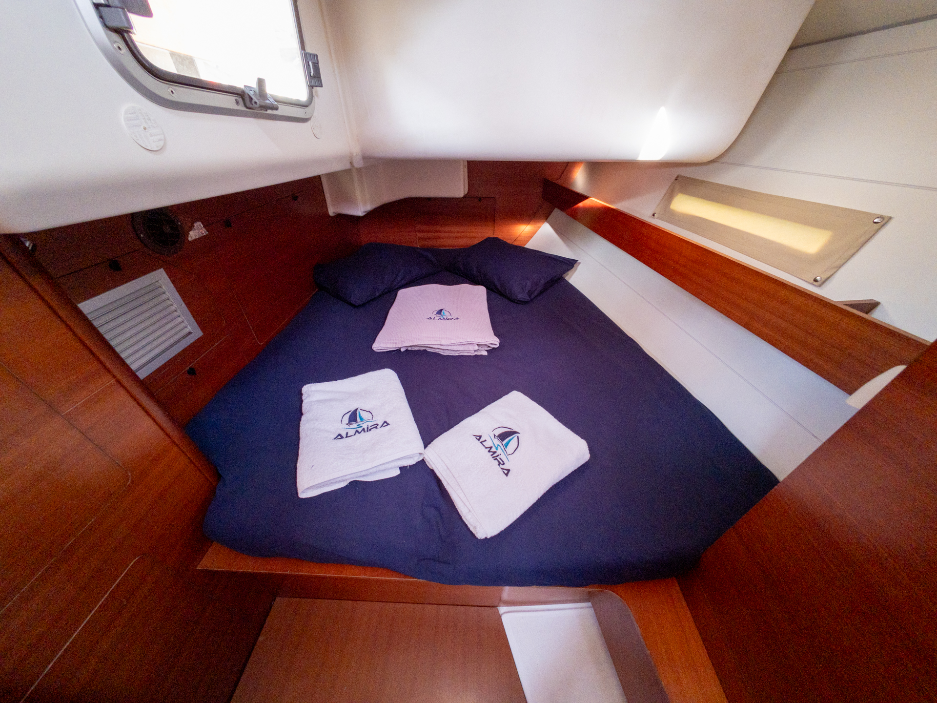 Dufour 450 Grand Large — photo 19