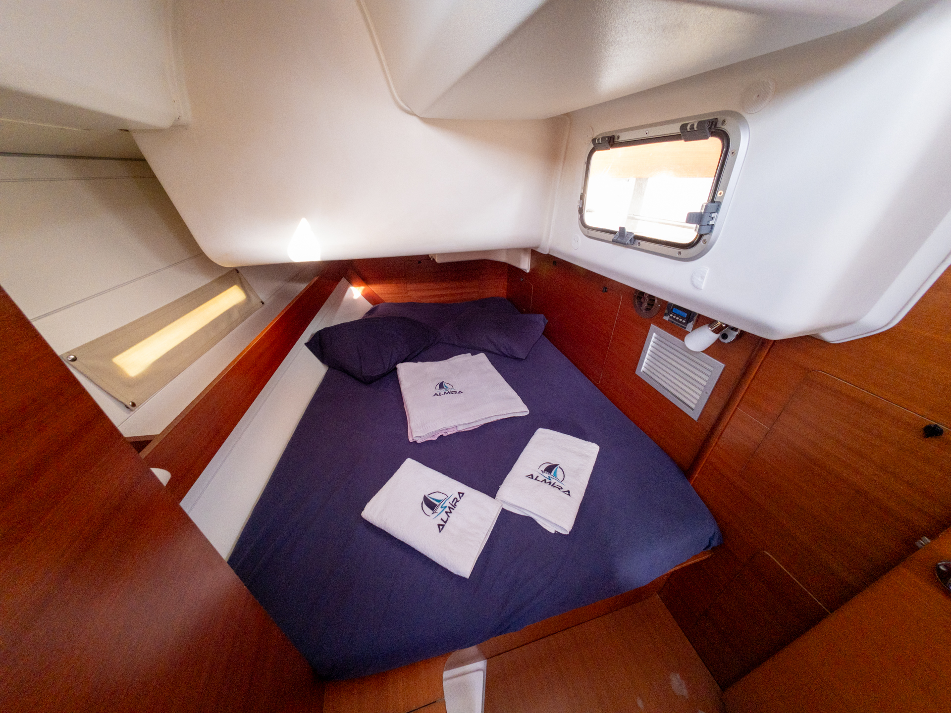 Dufour 450 Grand Large — photo 4