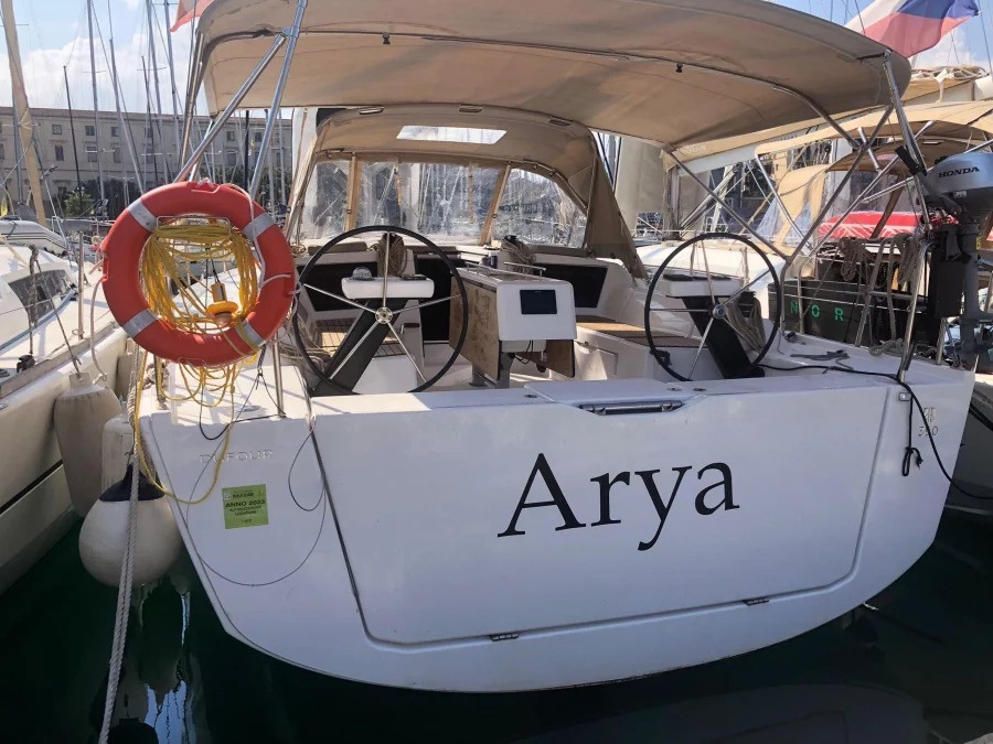 Dufour 390 — photo 1