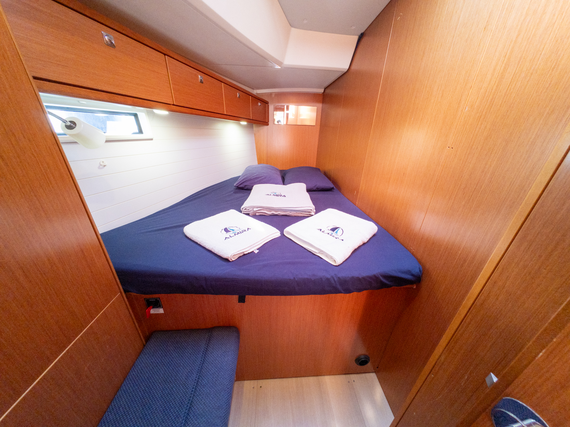 Bavaria 46 C — photo 7