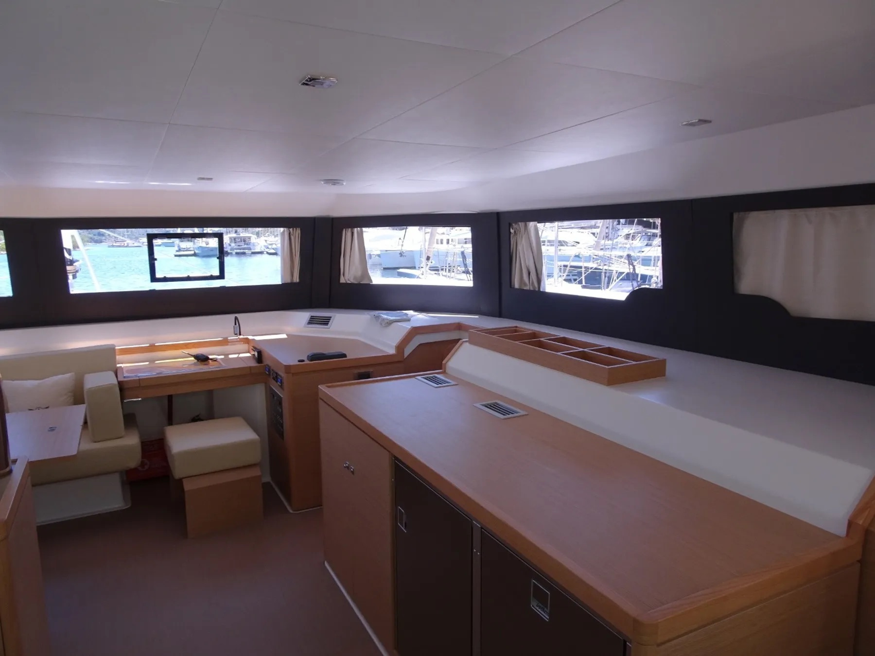 Dufour 48 CAT — photo 6