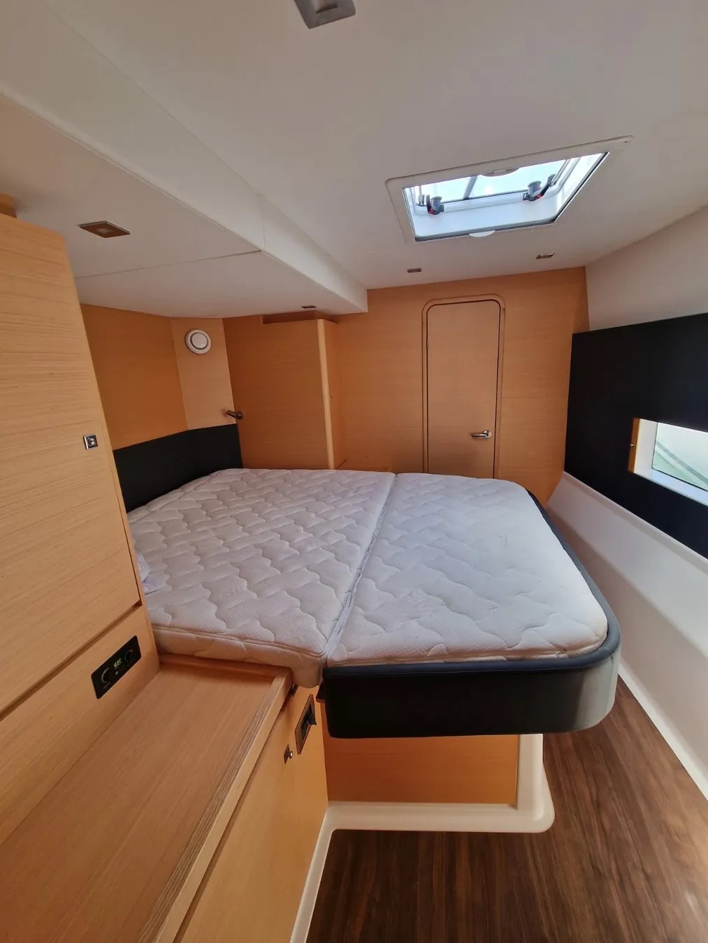 Dufour 48 CAT — photo 3