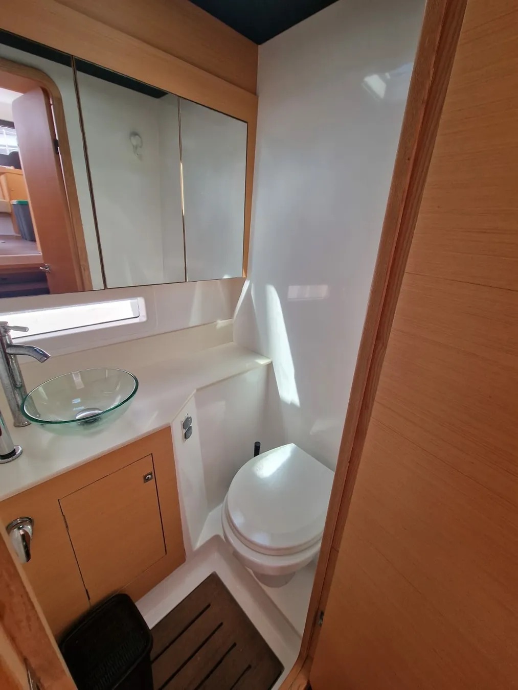 Dufour 48 CAT — photo 9