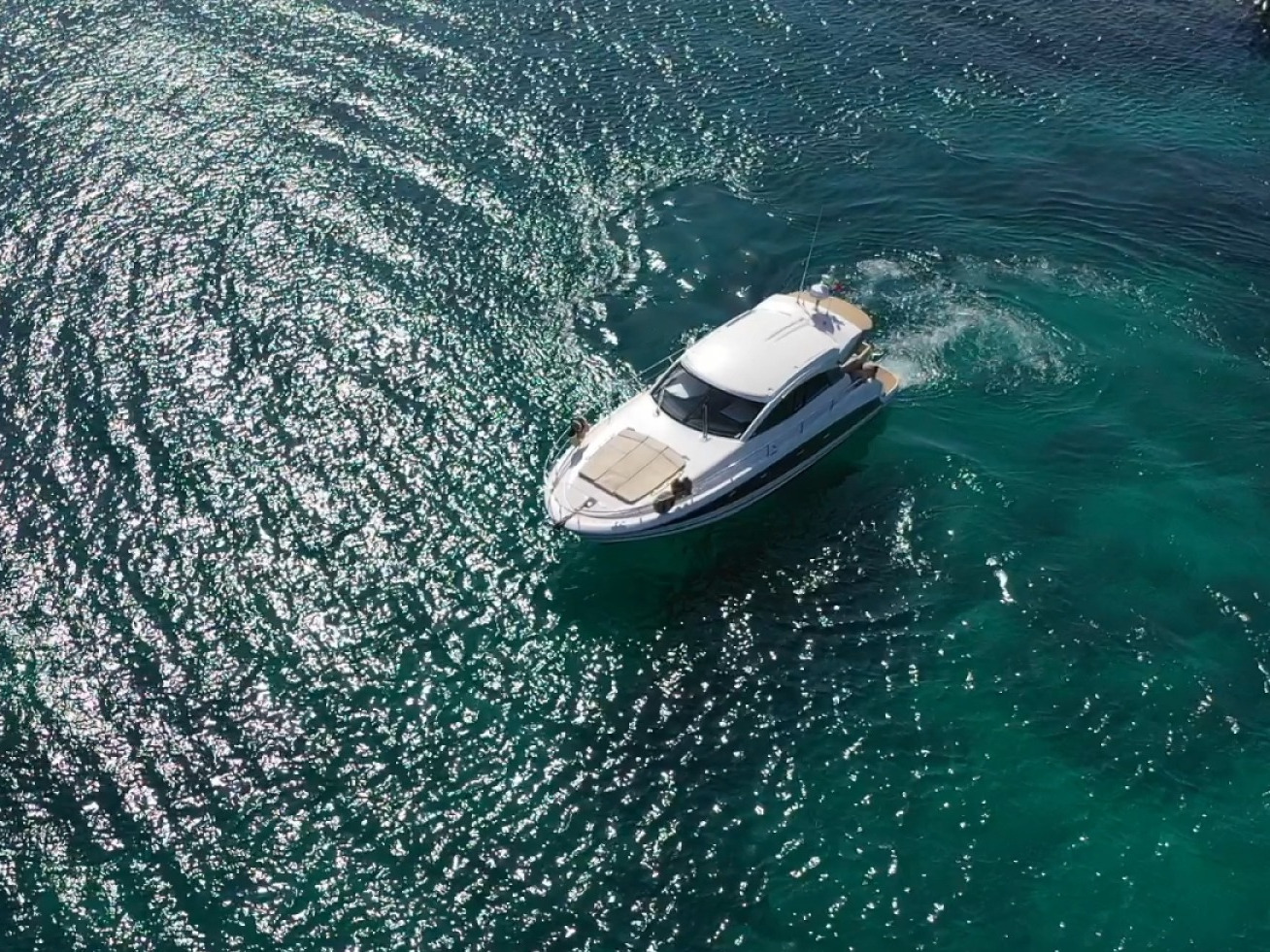 Prestige 440 S — photo 20