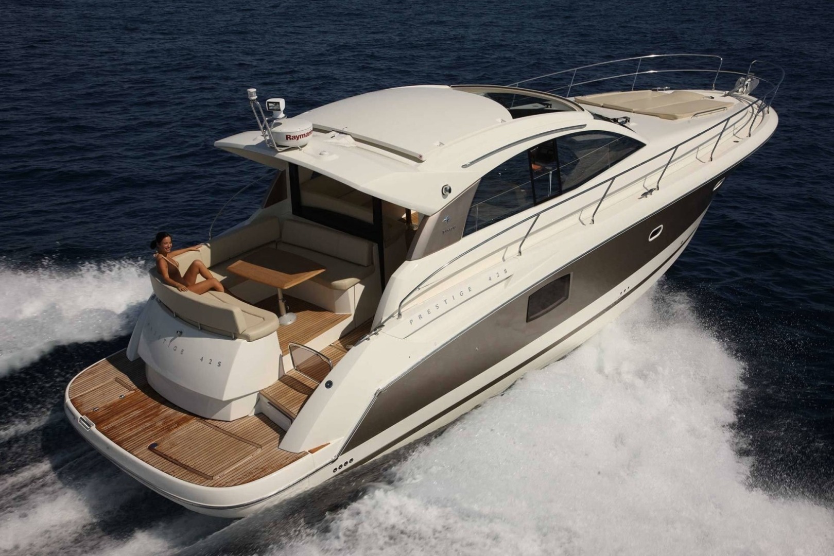 Prestige 440 S — photo 16