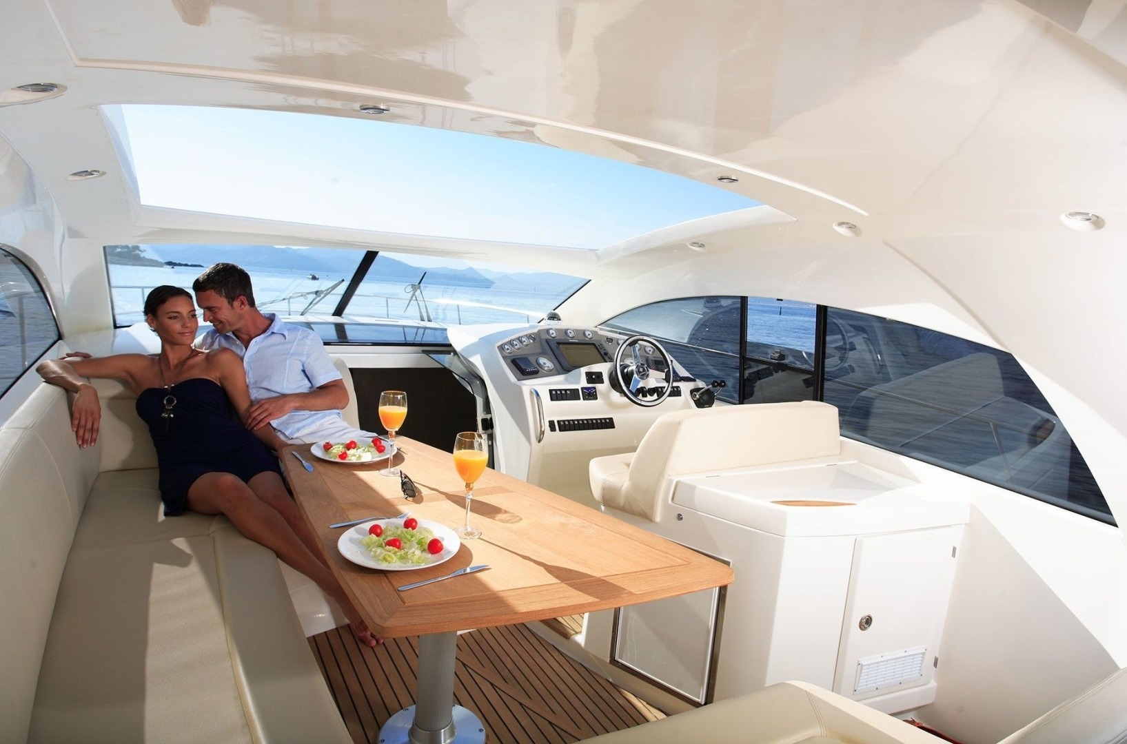 Prestige 440 S — photo 18