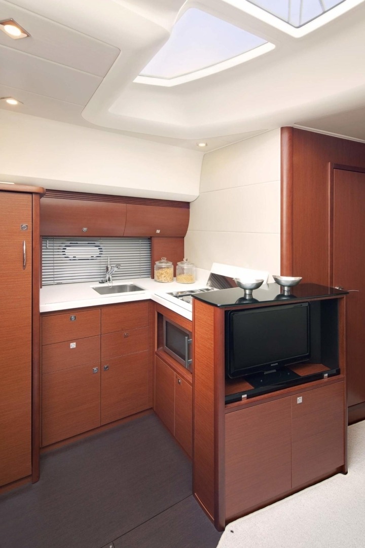 Prestige 440 S — photo 8