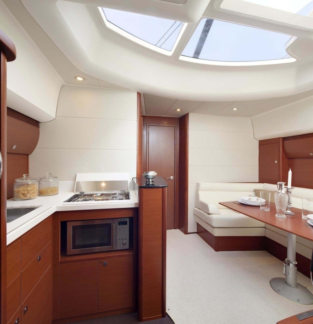 Prestige 440 S — photo 15