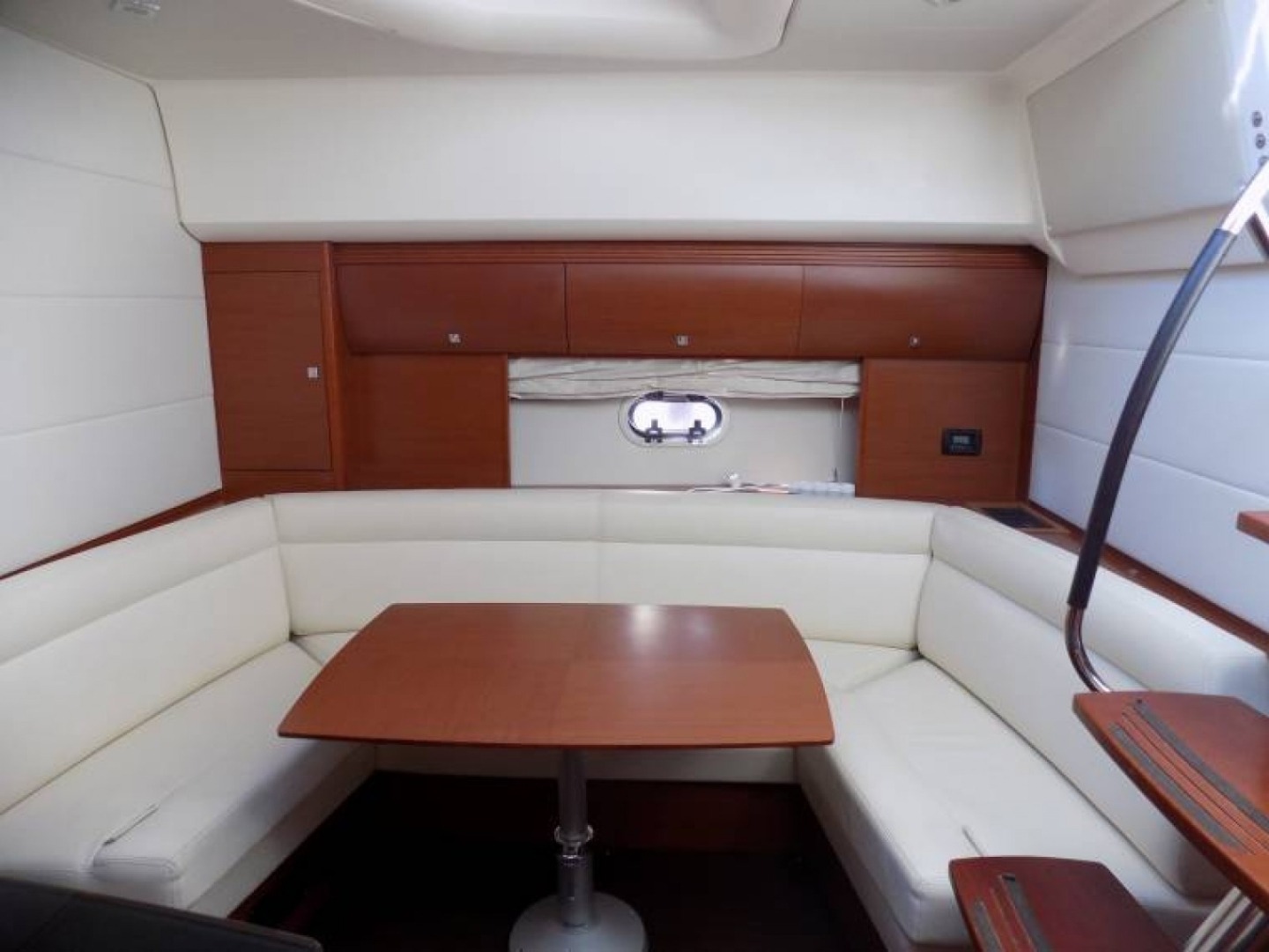 Prestige 440 S — photo 21