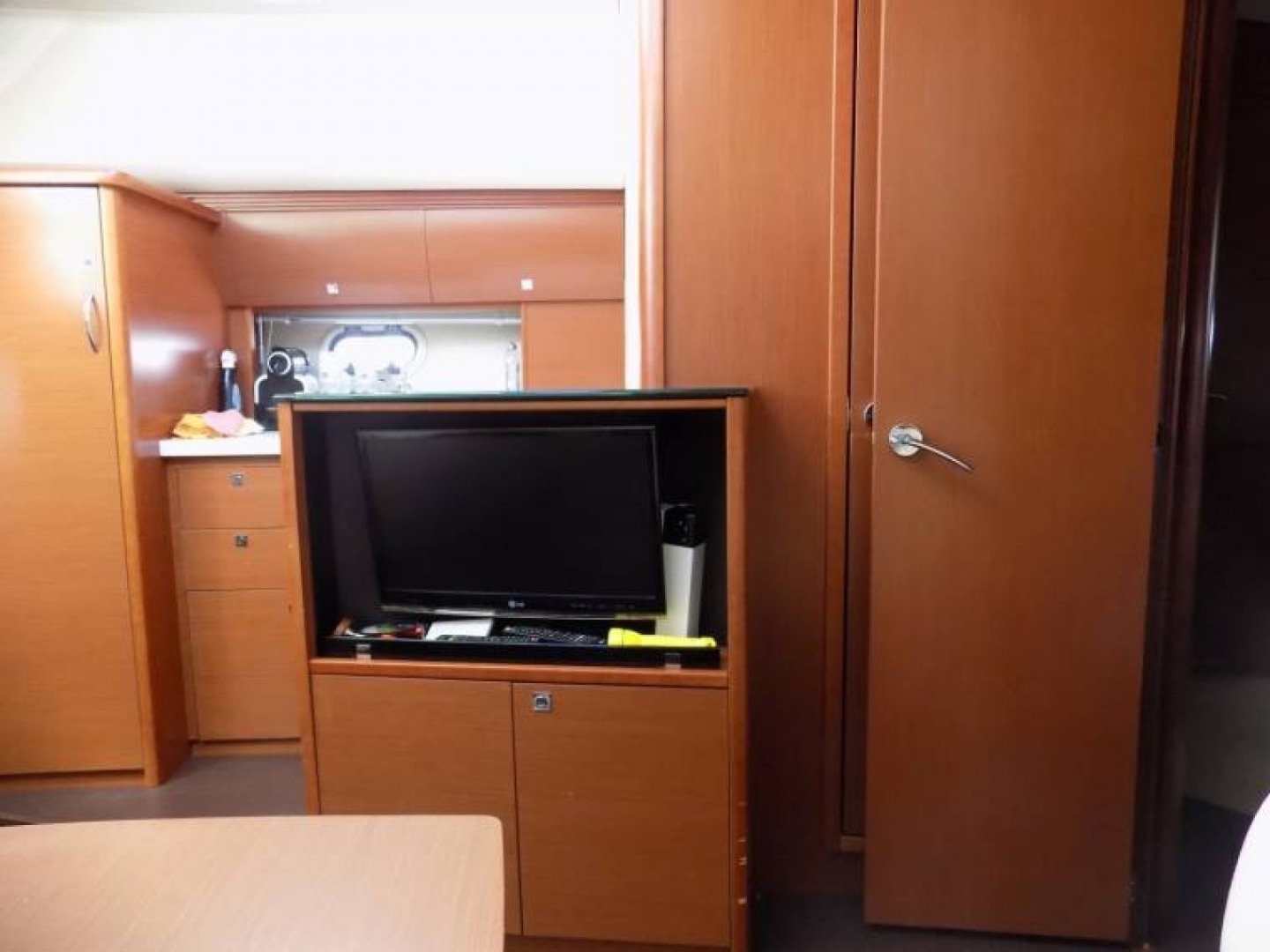 Prestige 440 S — photo 6