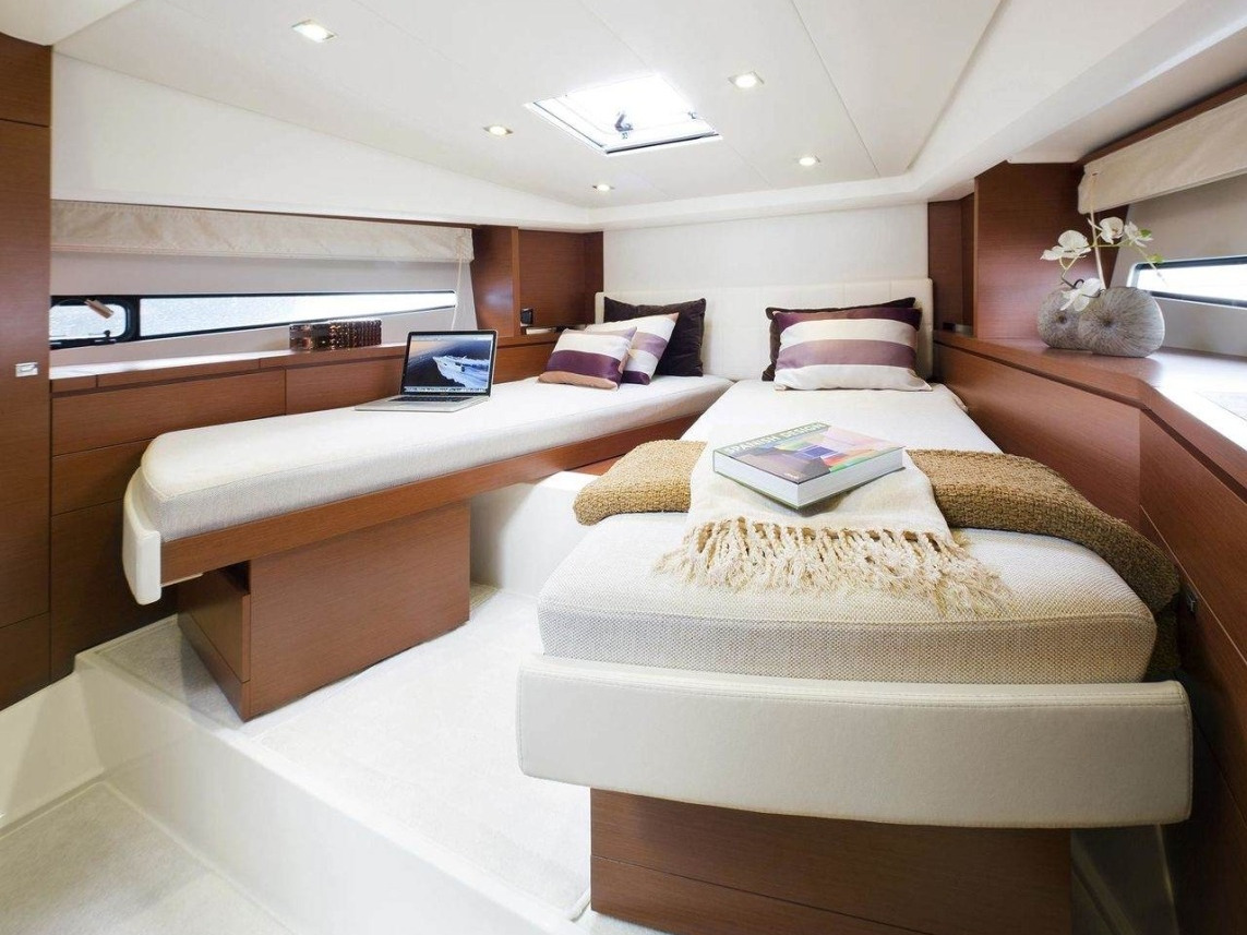 Prestige 450 Fly — photo 7