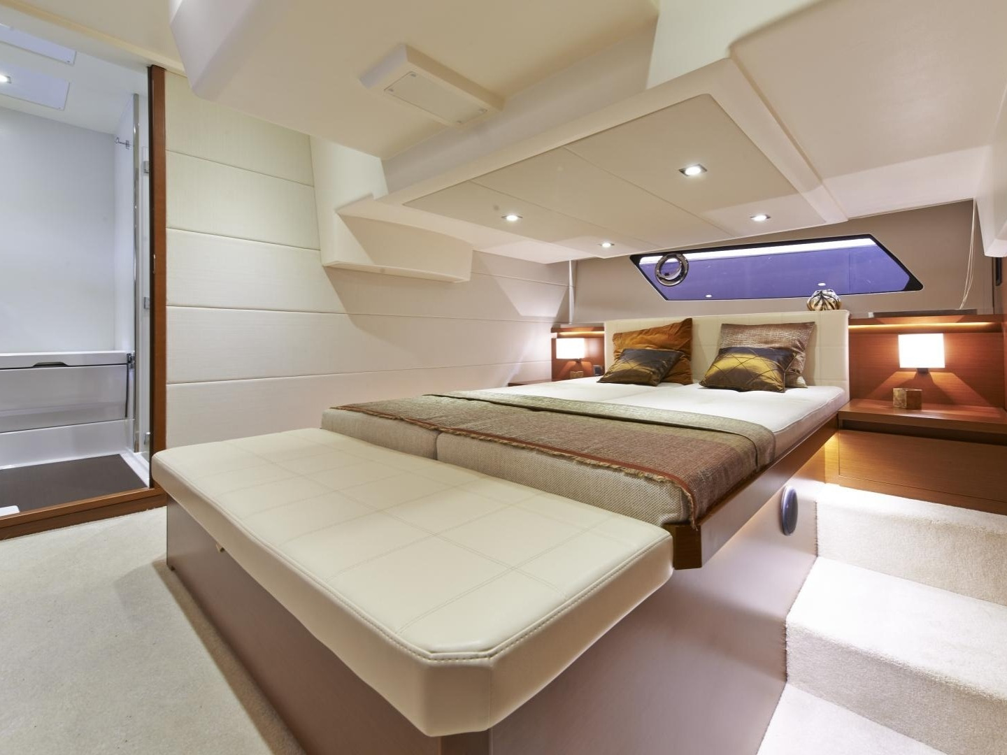 Prestige 450 Fly — photo 9