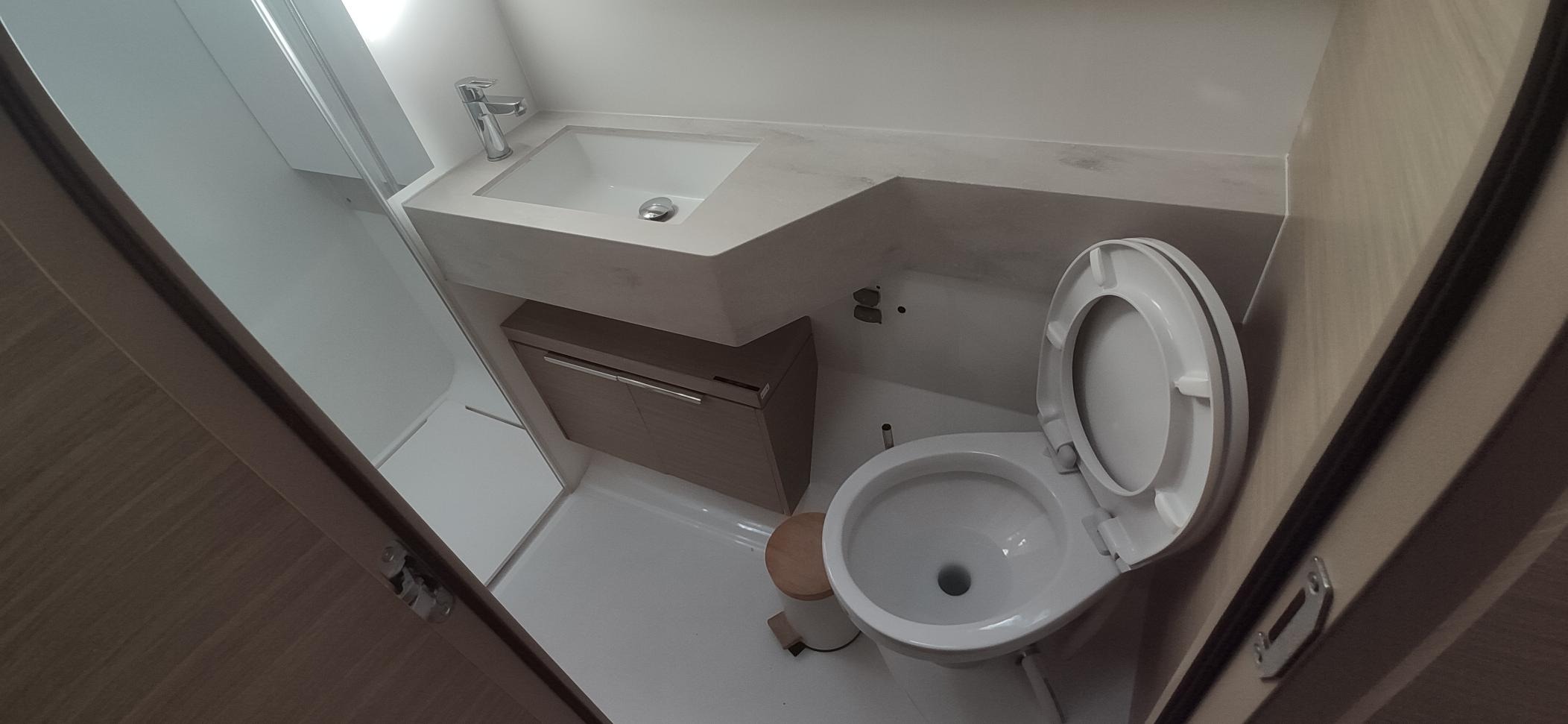 Lagoon 51 — photo 15