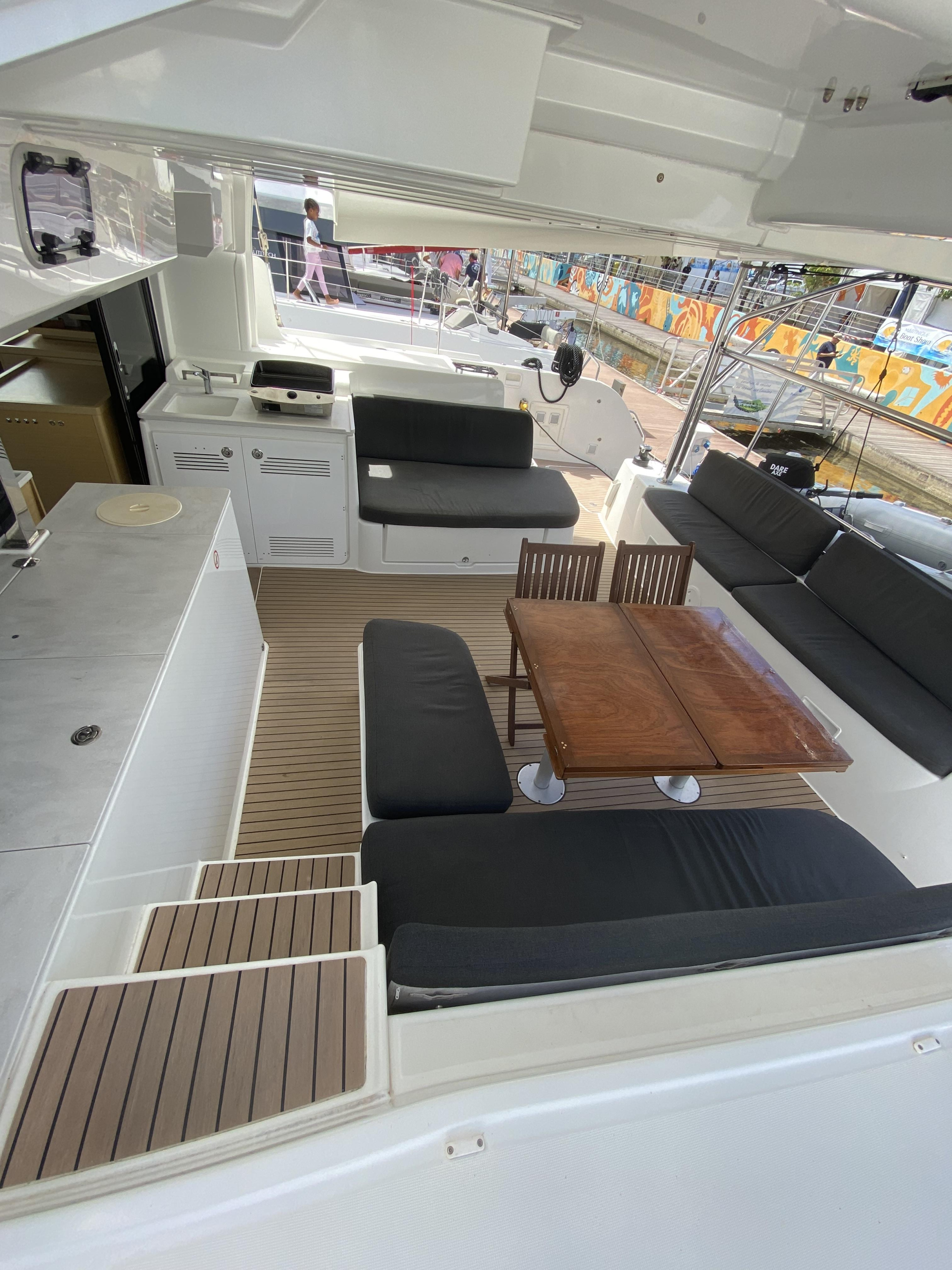 Lagoon 46 — photo 10