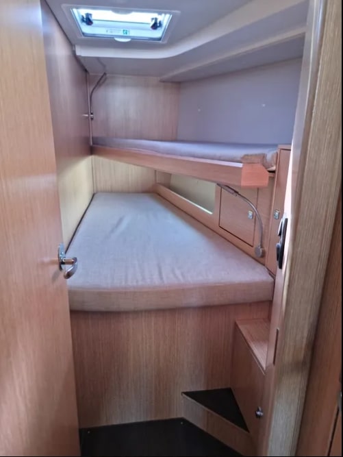 Bavaria C45 — photo 8
