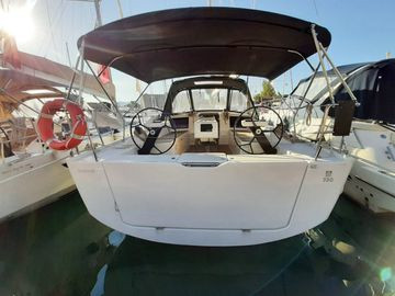 Dufour 390* — photo 1