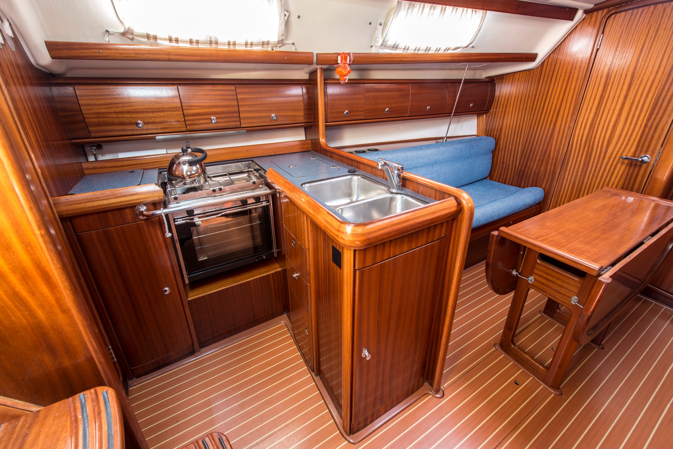 Bavaria 36 Cruiser — photo 9