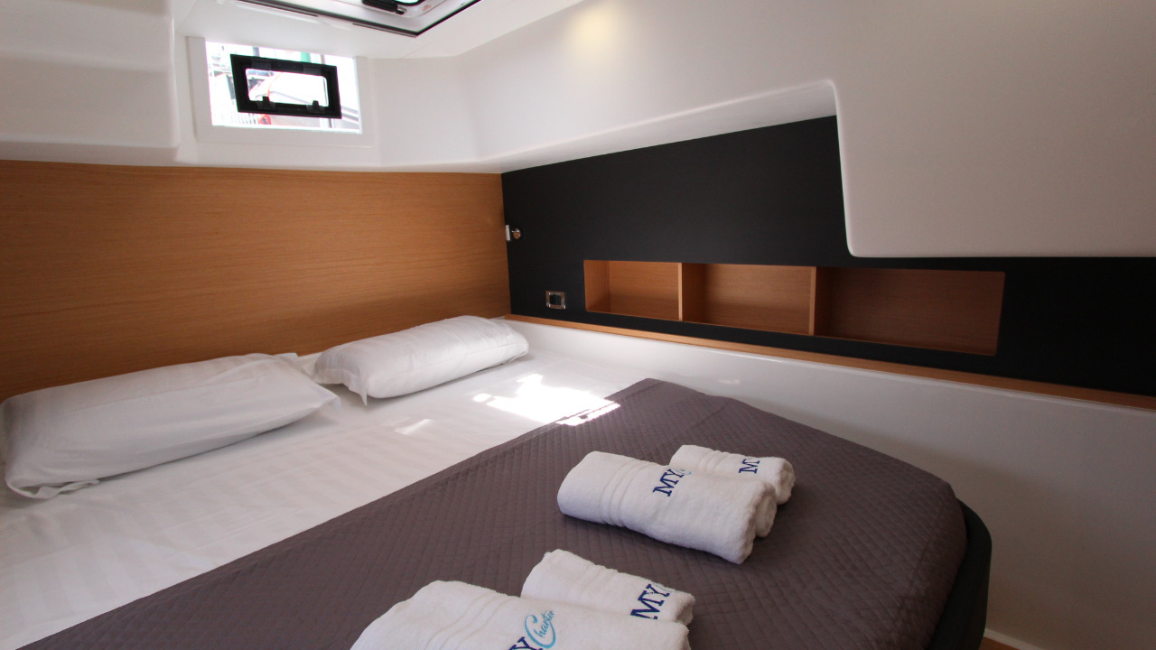 Dufour Catamaran 48 5c+5h — photo 4