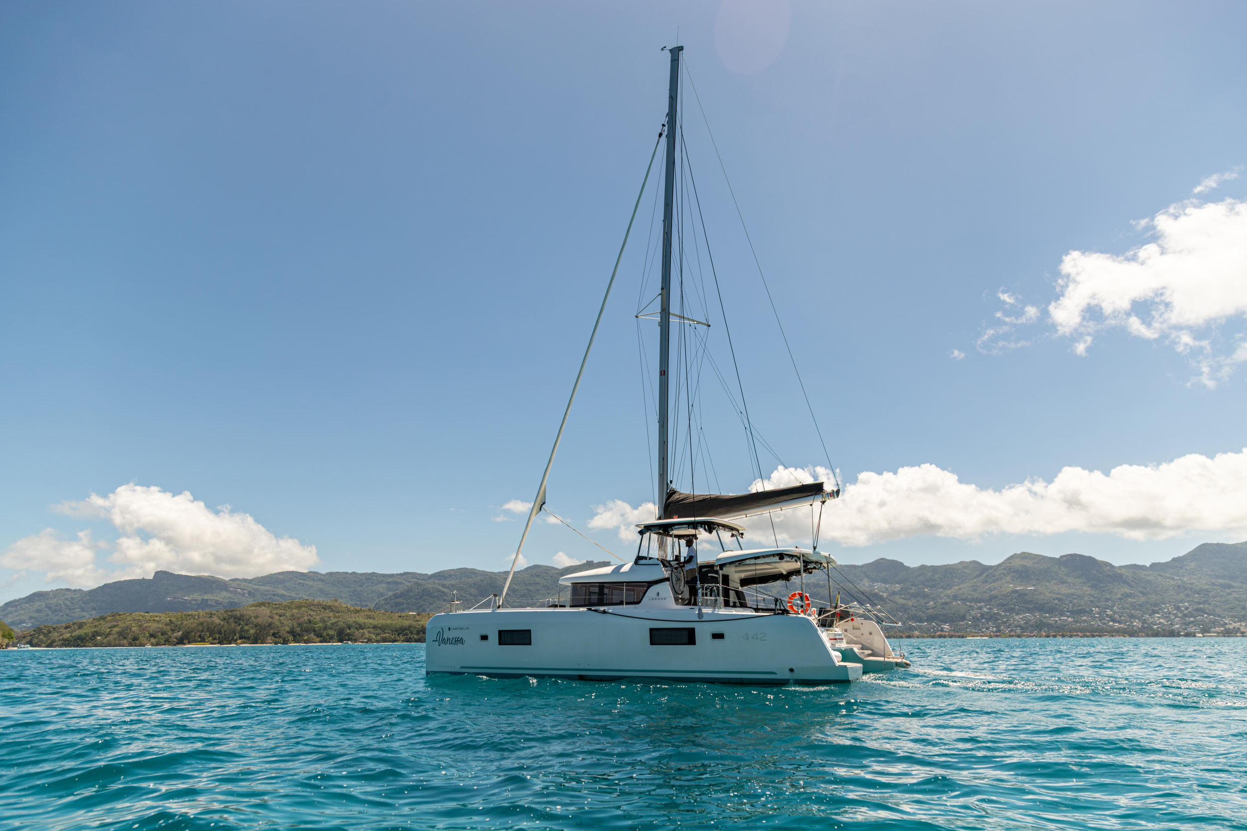Lagoon 42 — photo 18