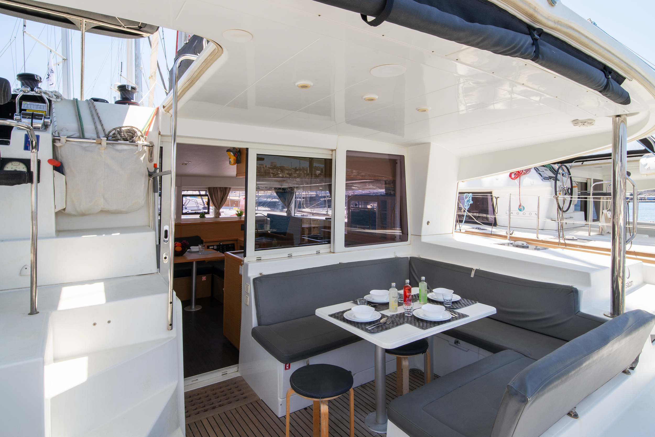 Lagoon 400 S2. — photo 11