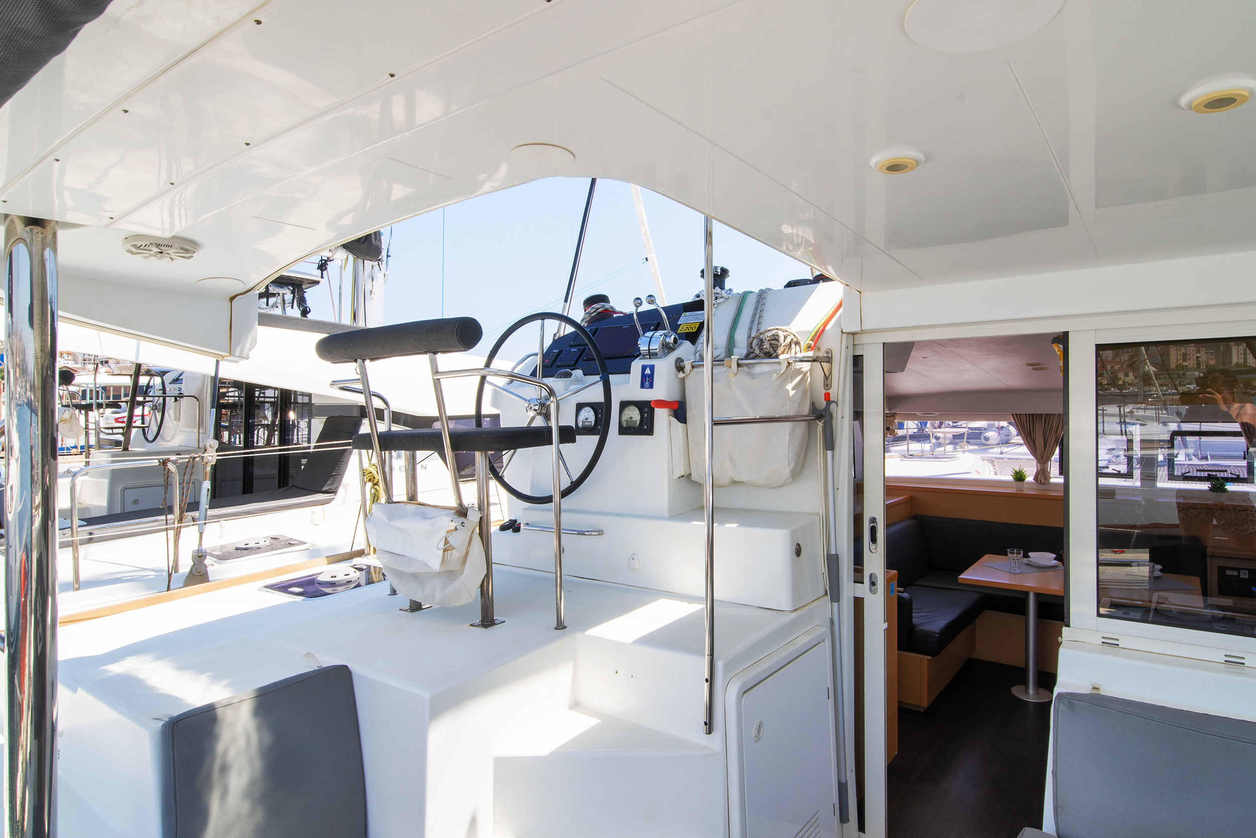 Lagoon 400 S2. — photo 21