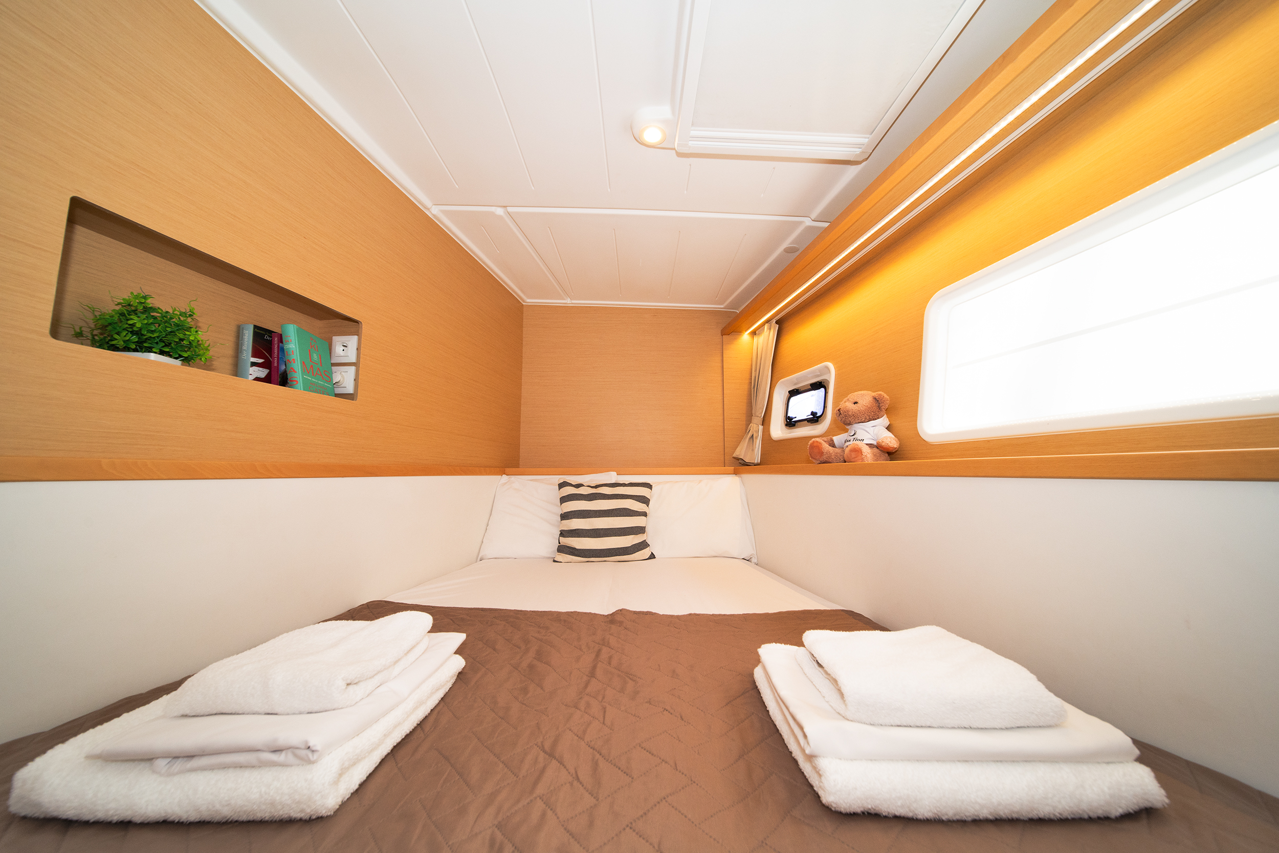 Lagoon 400 S2. — photo 10