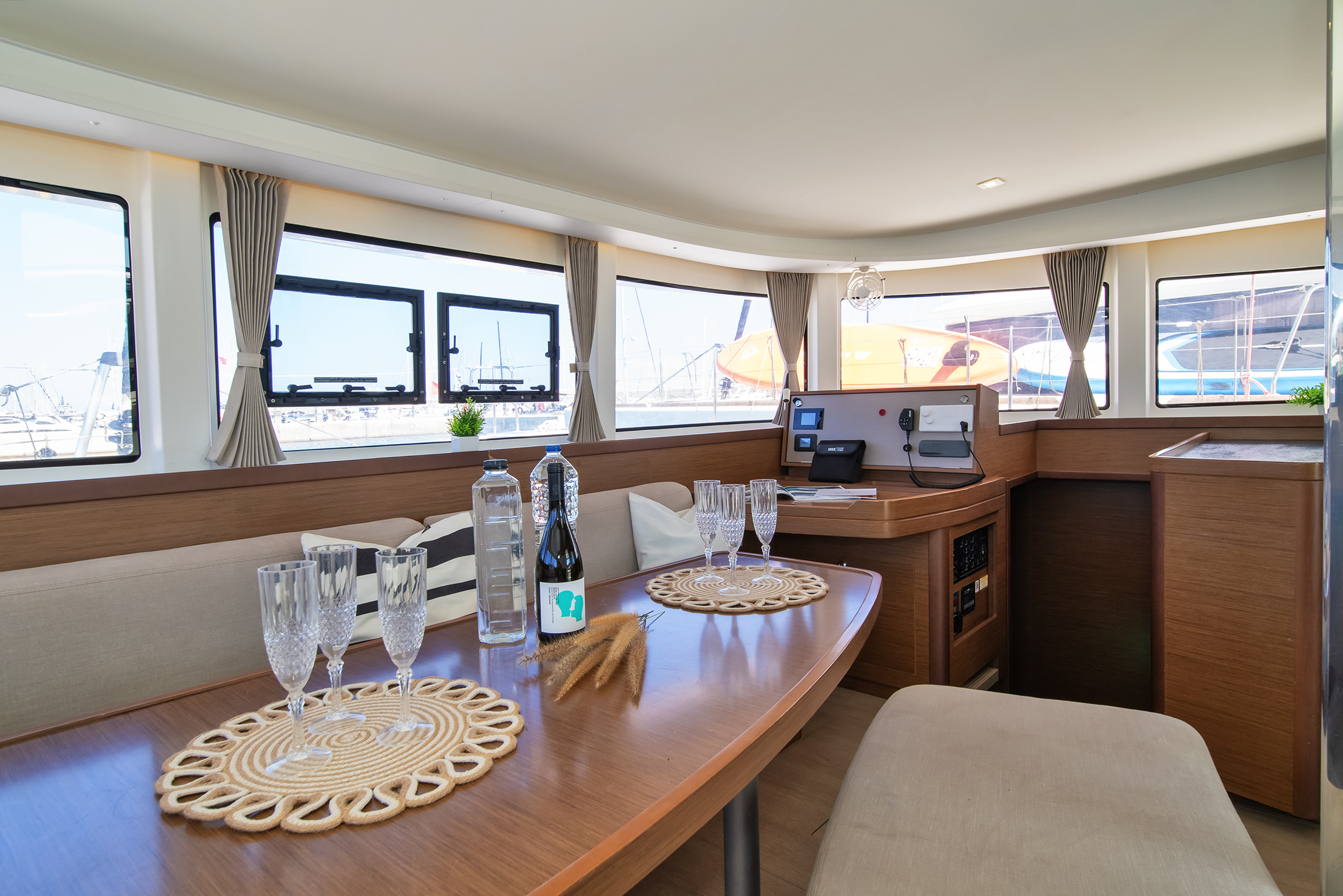 Lagoon 42 & GEN — photo 12