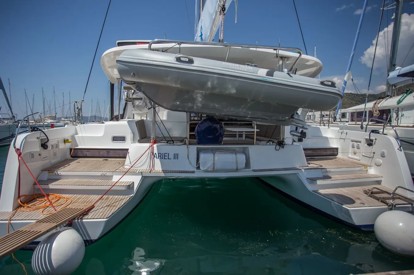 Lagoon 42 — photo 7