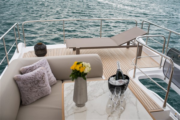 Azimut 55 Fly — photo 36