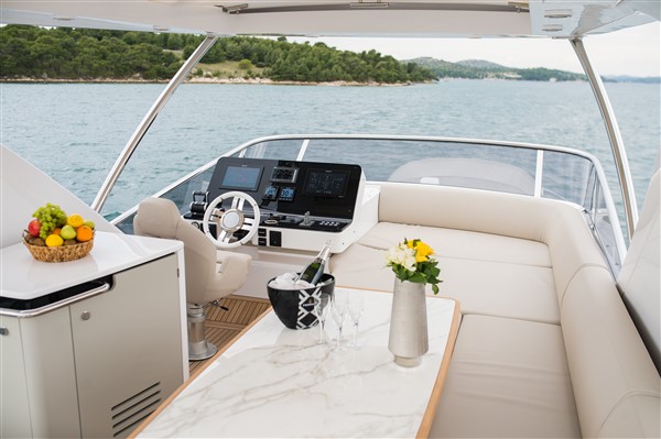 Azimut 55 Fly — photo 13