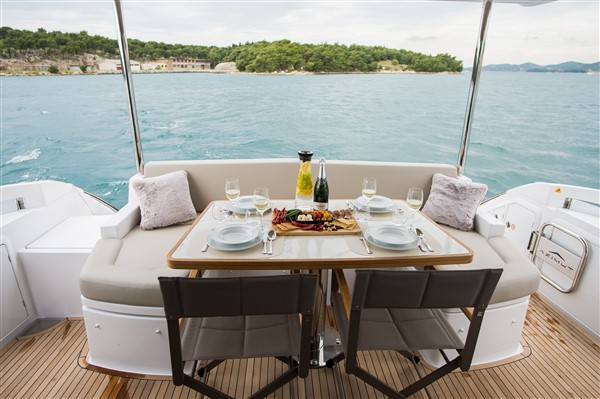 Azimut 55 Fly — photo 39