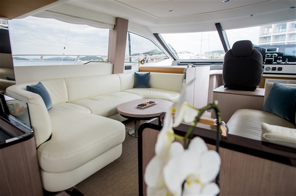 Azimut 55 Fly — photo 41
