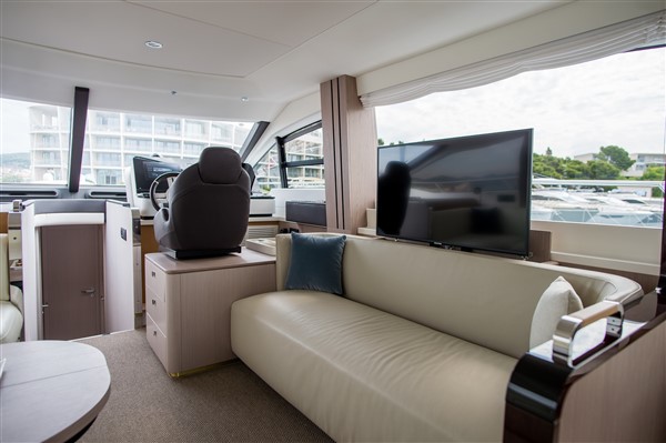 Azimut 55 Fly — photo 29