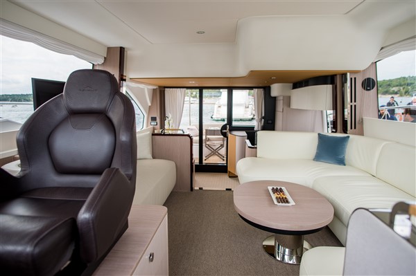 Azimut 55 Fly — photo 30