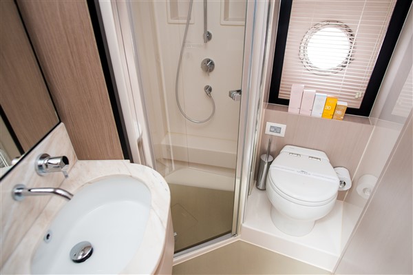 Azimut 55 Fly — photo 10