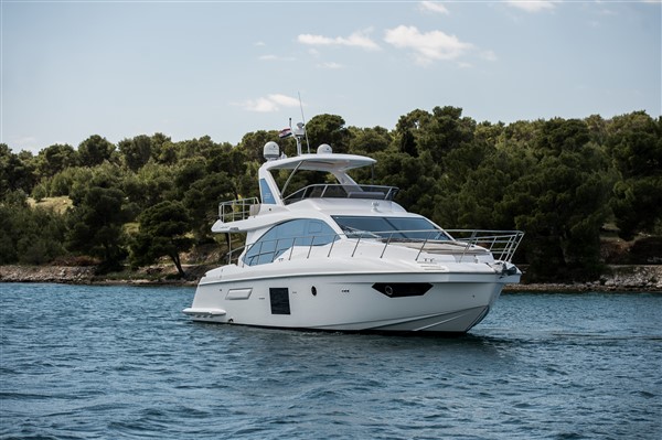 Azimut 55 Fly — photo 38